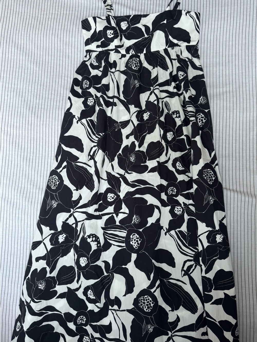 Zara Black and White Floral Midi Dress bohemian summer casual XS